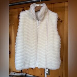 MARKDOWN--Winter White Reversible Faux Fur Vest